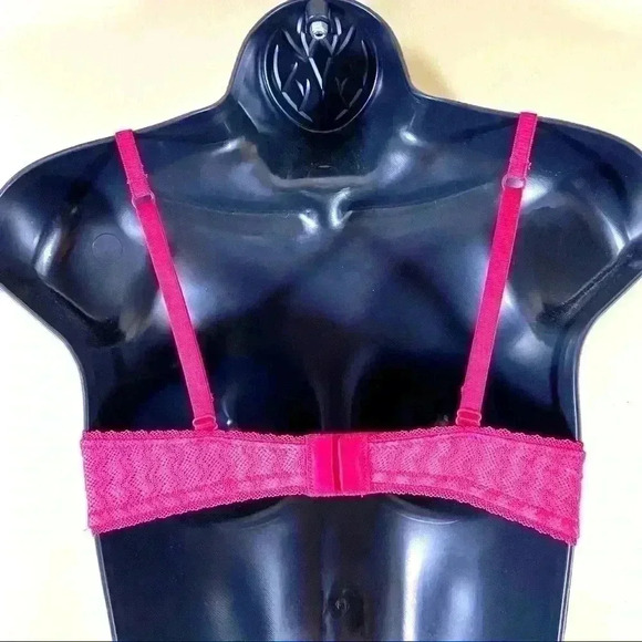 Elle Macpherson Intimates Pink Chevron Crochet Bra - Picture 7 of 11